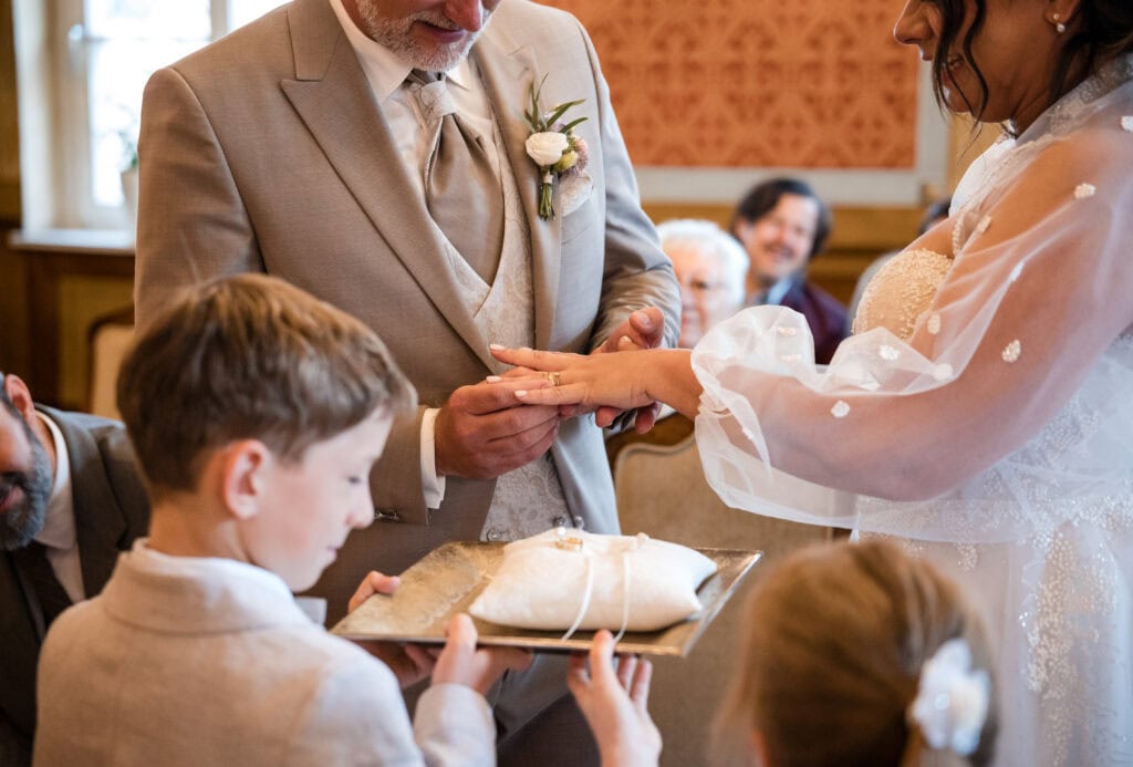 Trauung mit Kindern bei Hochzeit in Fürstenfeldbruck.